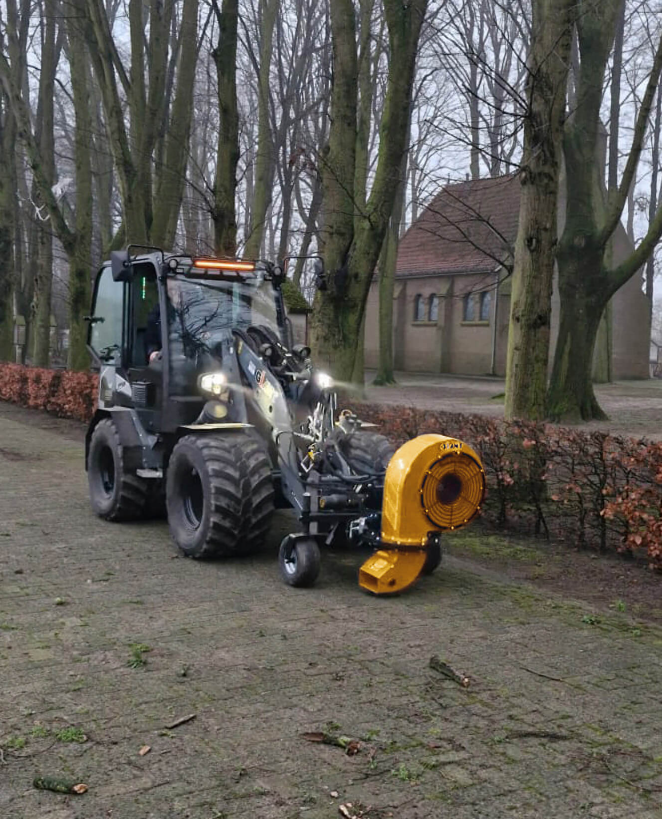laubblaeser anbaugeraete giant